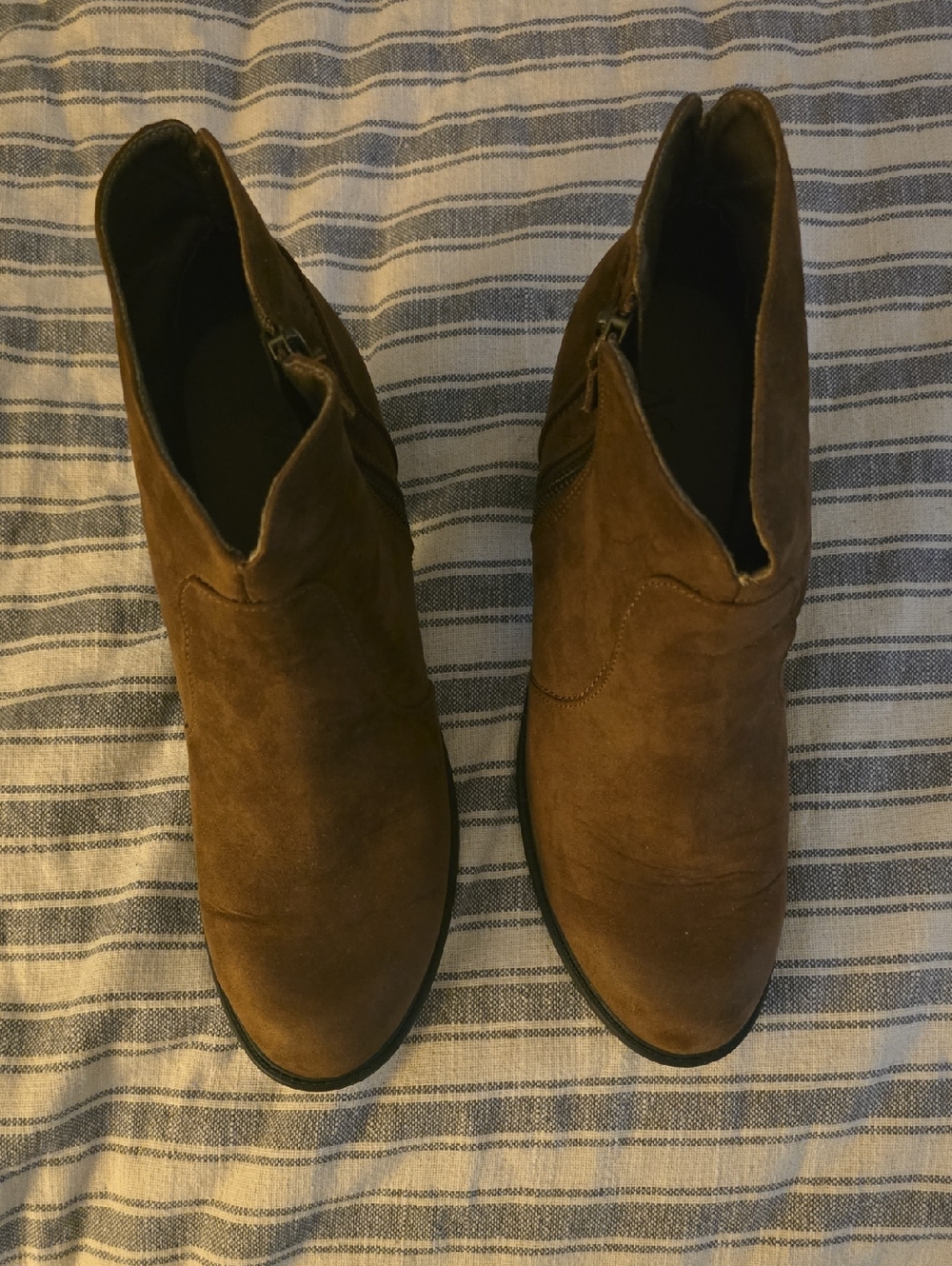 Natural Reflections Brown Suede Ankle Booties